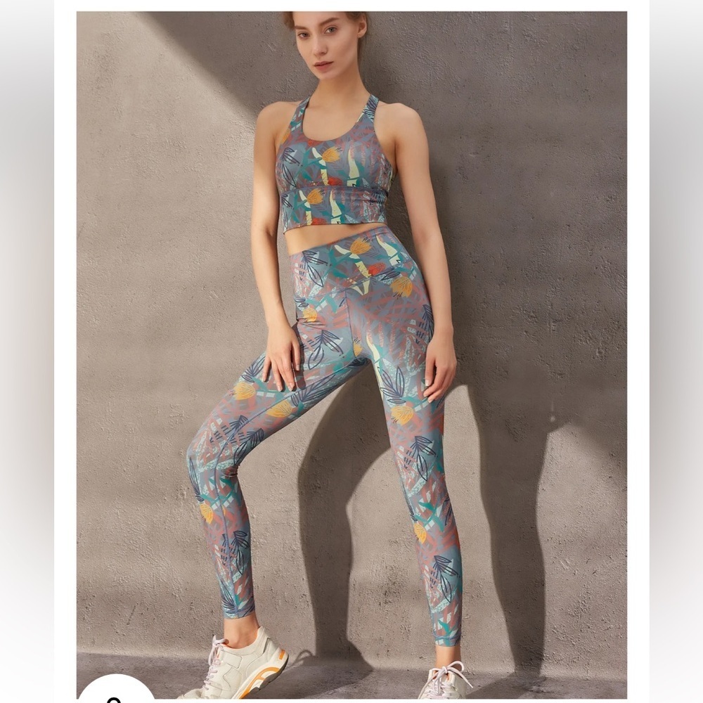 TITIKA Active Couture Zero Touch High-Rise Leggings II and Get Set Bra Long Line - Picture 3 of 16